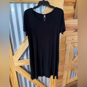 Women’s Black Shift Dress with Pockets. New with tags. Size L